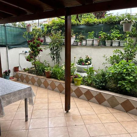 Goni Guest House Sarande Exterior photo